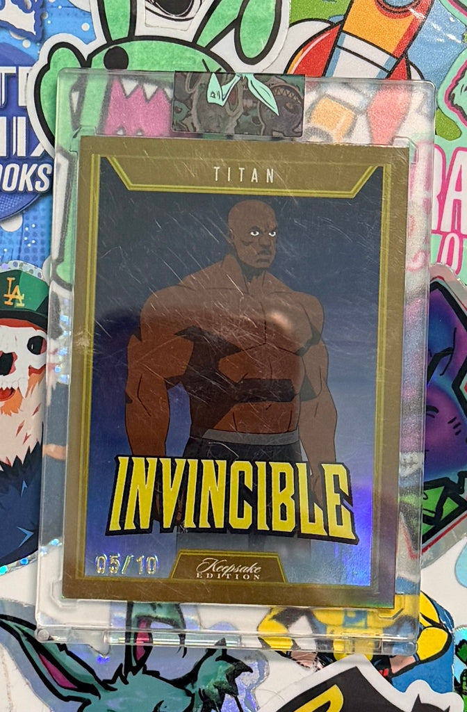 Invincible Keepsake Gold Foil Titan #110 - Numbered 05/10