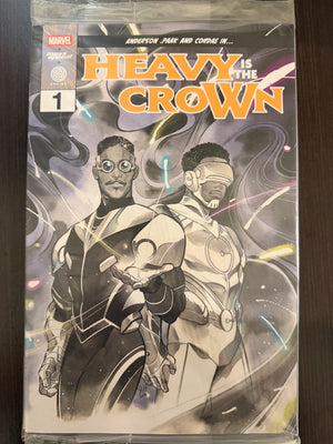 HEAVY IS THE CROWN #1 | NYCC PEACH MOMOKO EXCLUSIVE