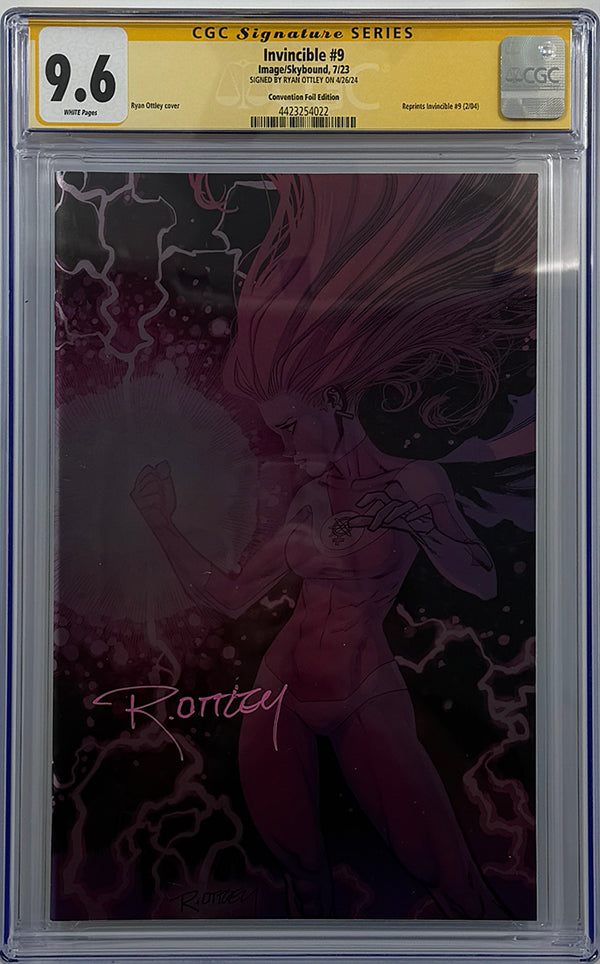 Invincible #9 | SDCC Foil Variant | CGC SS 9.6